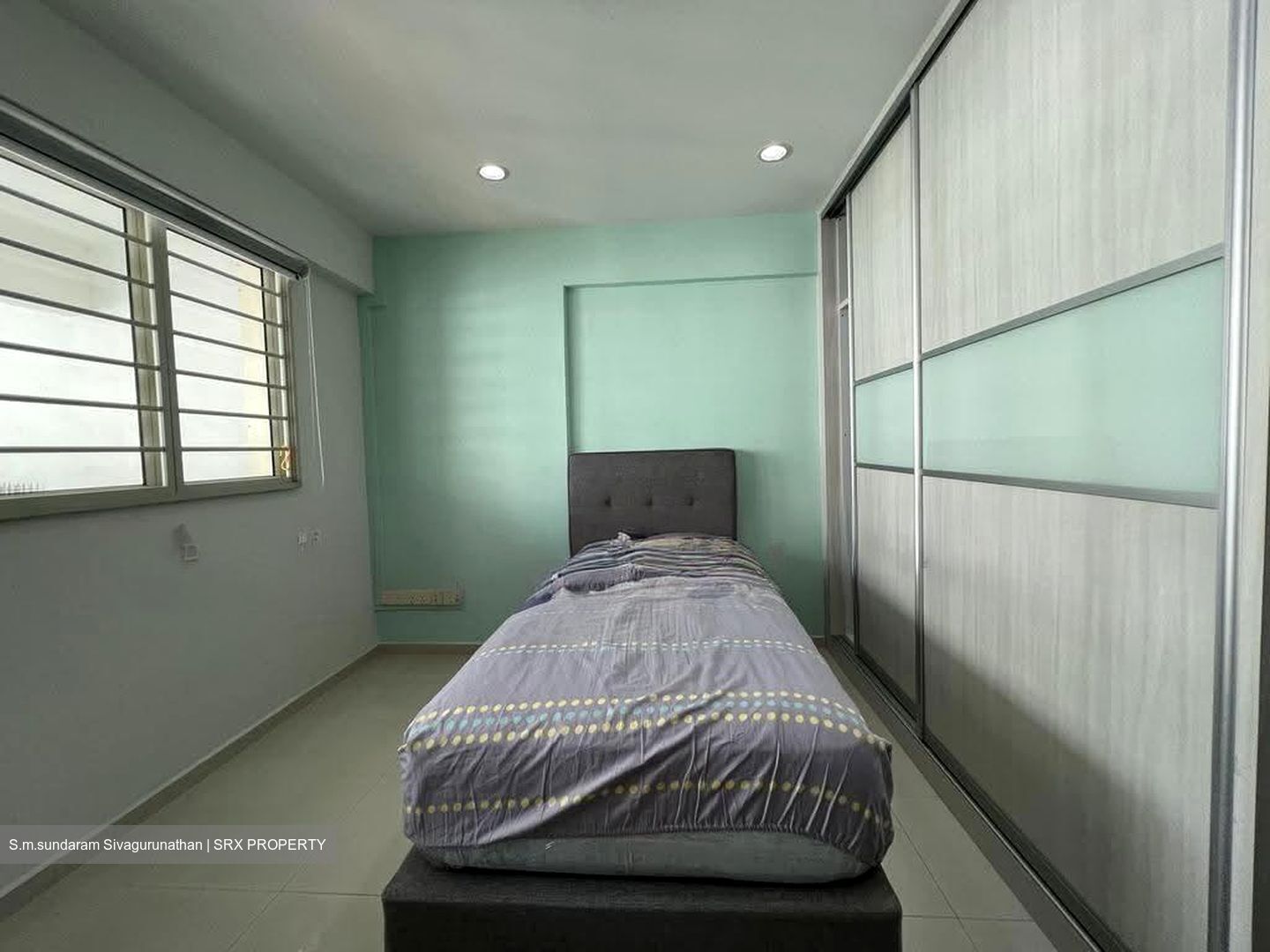 Blk 548 Jurong West Street 42 (Jurong West), HDB Executive #632437341